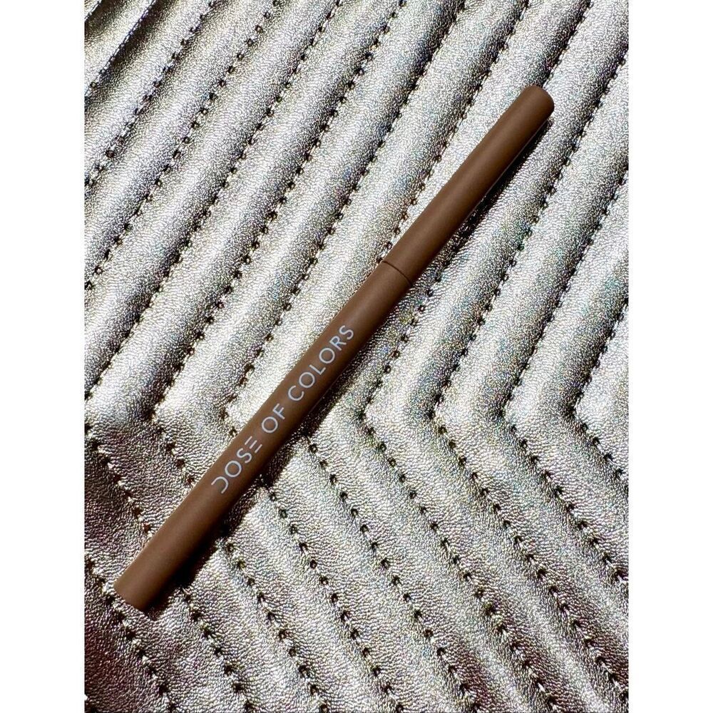 DOSE OF COLORS- NWOT -Warm Nude Long Wearing Lip Liner in "Cashew Later". No Box